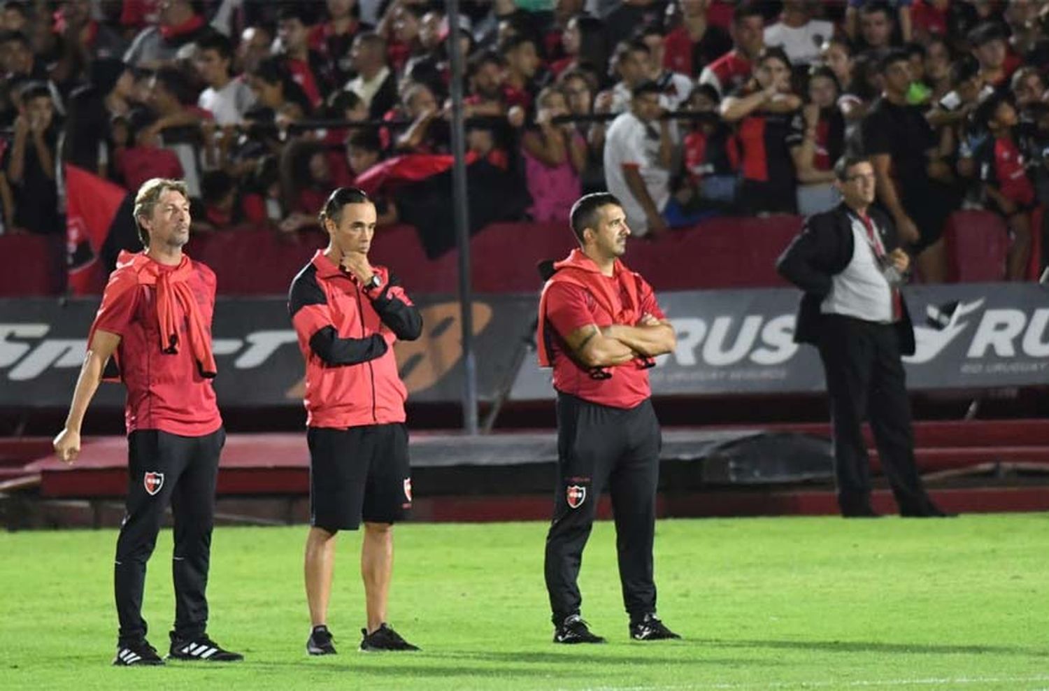 Heinze palpitó el Clásico: «Nuestra ciudad tiene mucha pasión, creo que eso lo hace un poco loco»