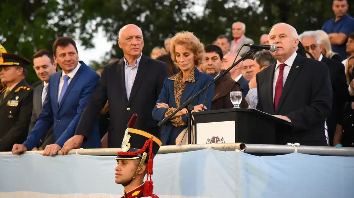 Lifschitz encabezó los actos por el 206° aniversario del Combate de San Lorenzo