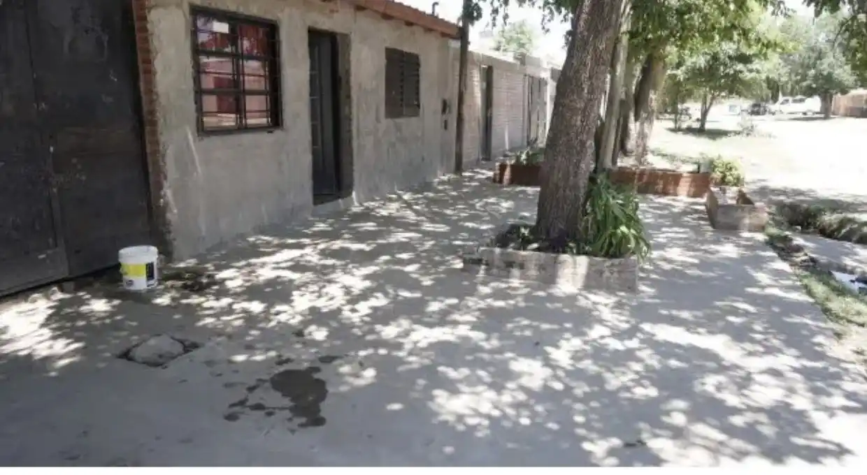 Treinta balazos contra la vivienda del imputado por el crimen de una chica trans