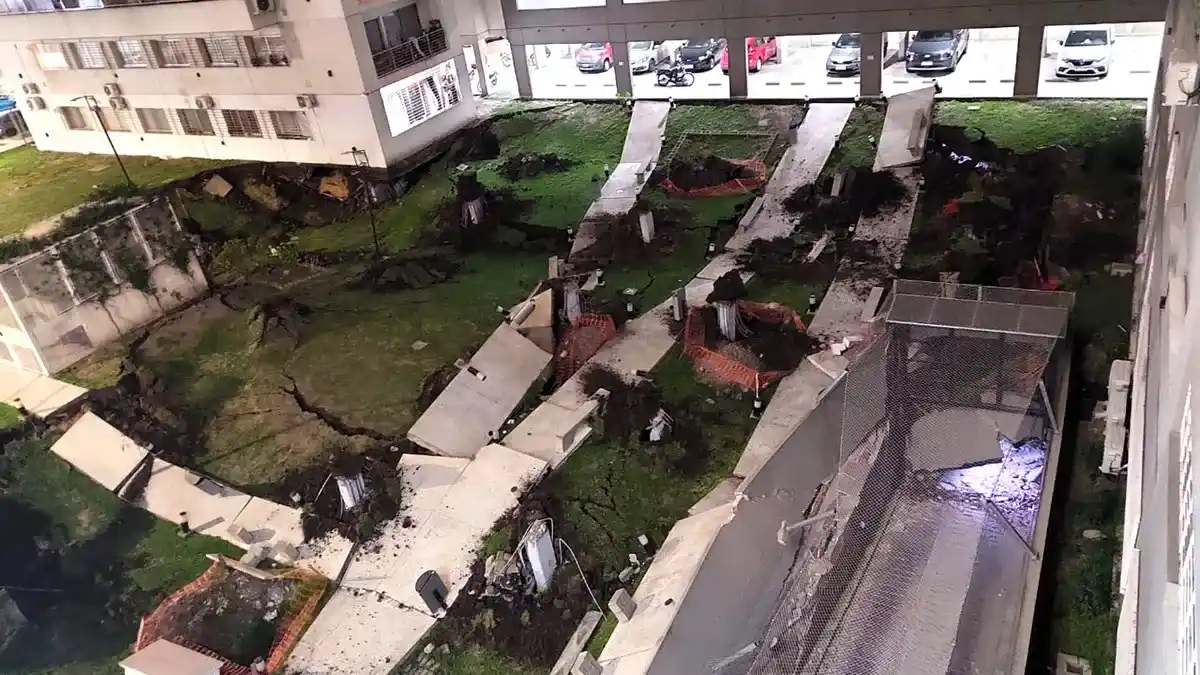 Más de 300 familias debieron ser evacuadas tras el derrumbe.