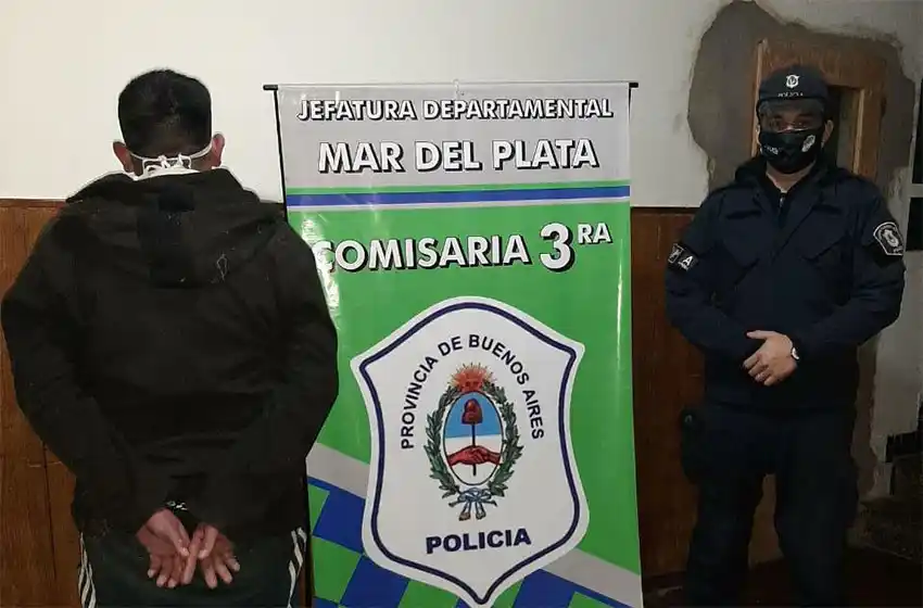 Amenazó a la policía con un cuchillo de 40 centímetros