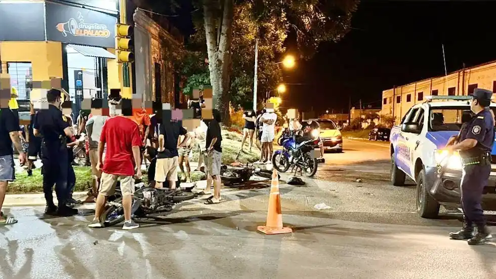 Choque de motos con heridos leves y secuestro de un rodado con pedido por robo