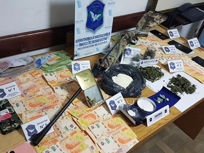 Desbaratan puesto de venta de drogas en barrio Los Naranjos