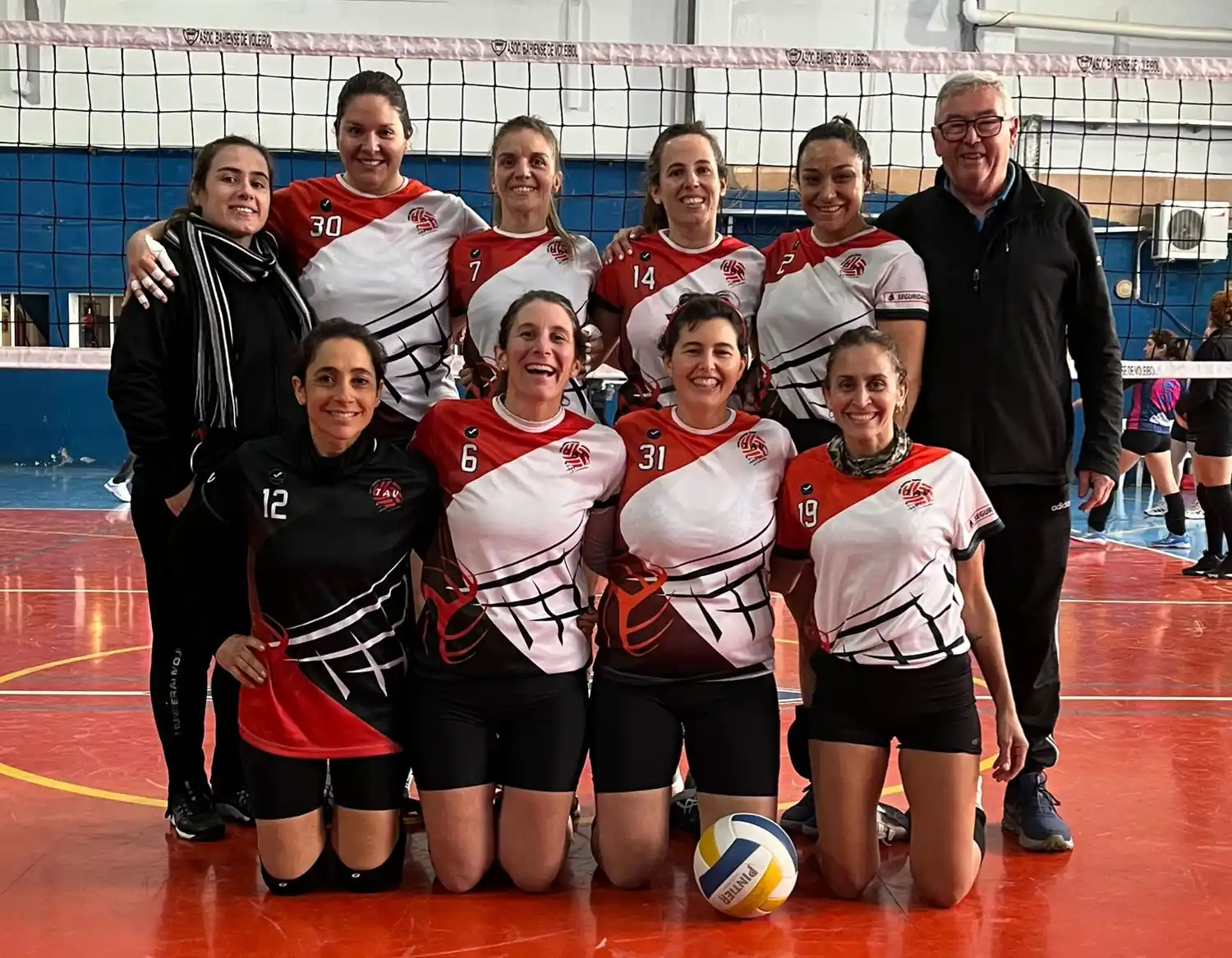 Tres Arroyos Vóley continúa con buen ritmo en la Maxiliga de Bahía Blanca
