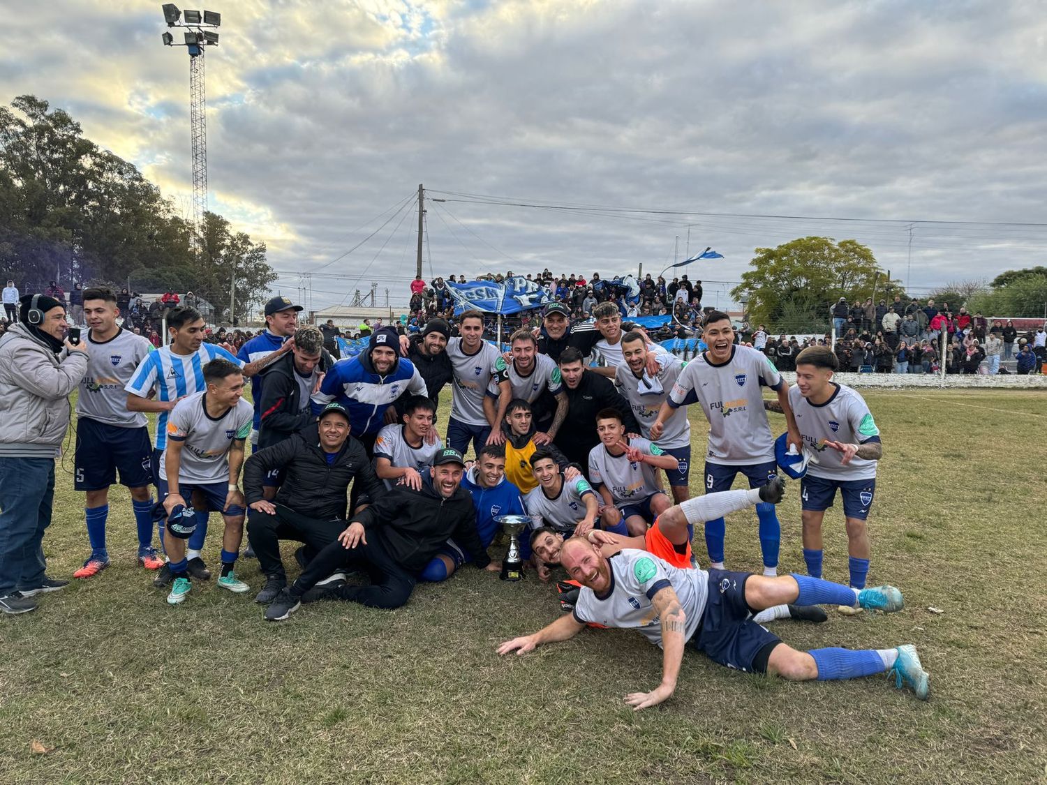 El equipo de Pérez Millán se coronó en su cancha.