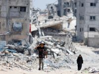 Las fuerzas israelíes mataron a decenas de palestinos y liberan combates en Ráfah