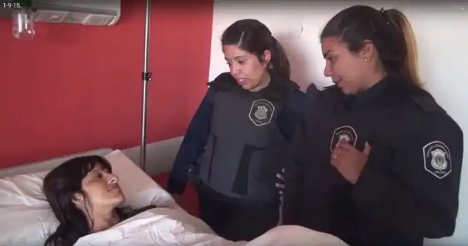 Morón: Dio a luz arriba de un patrullero 