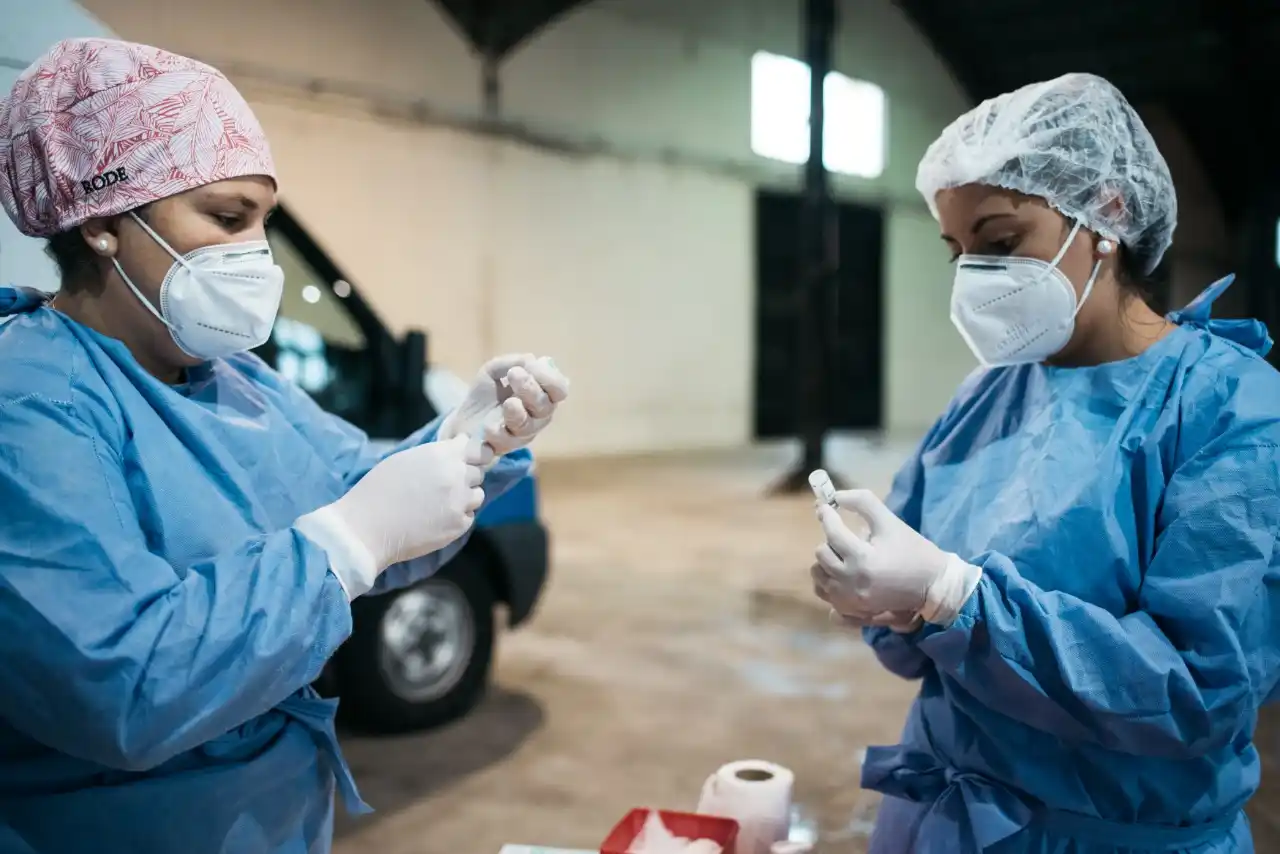 Los 5 mitos y las 5 respuestas científicas: Desde "el imán" hasta las fases de pruebas