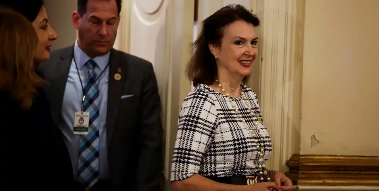 La canciller Diana Mondino viajará a Colombia.