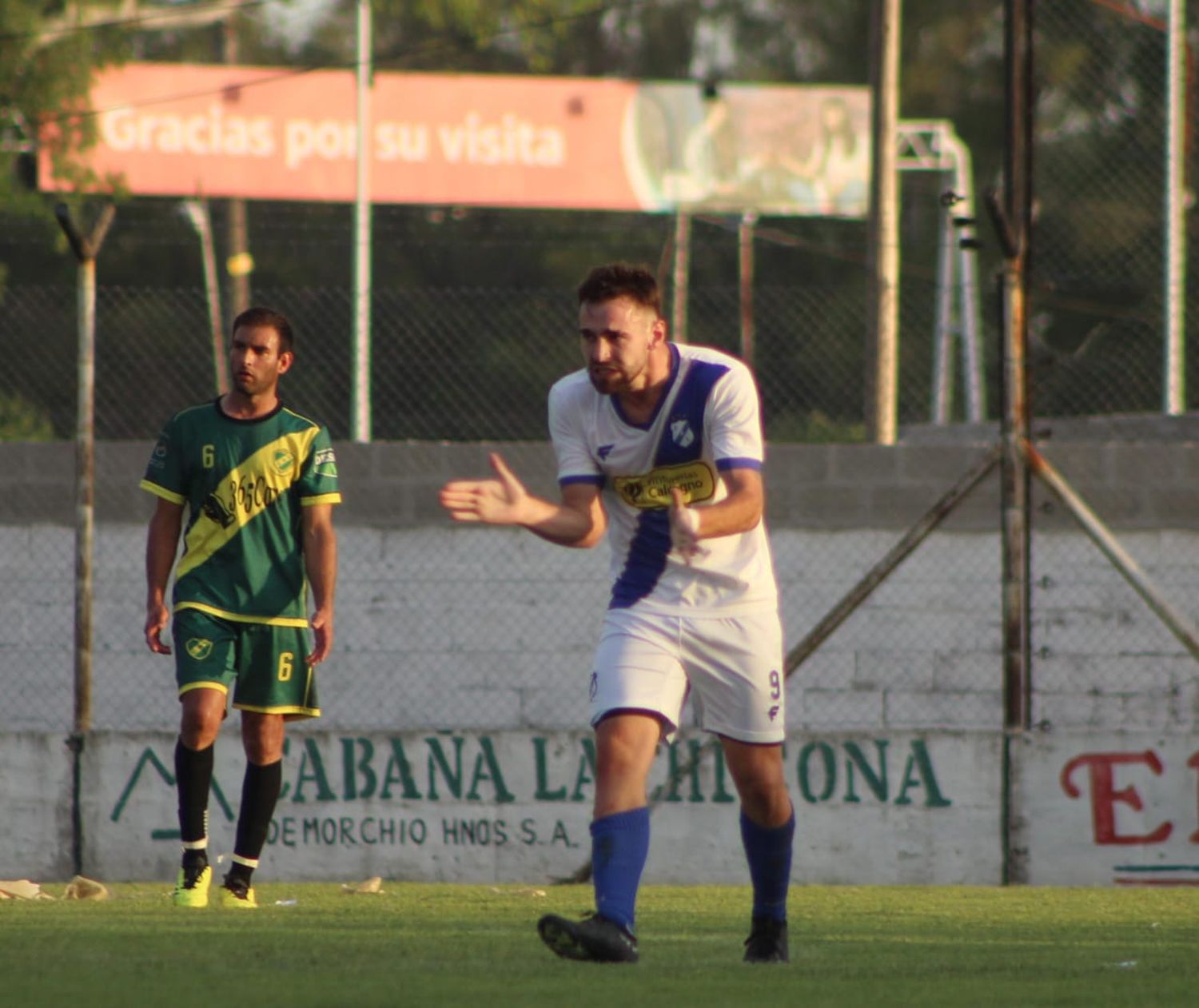 Valentino Piropán Morán el autor del gol. Libertad quedó como único puntero del Petit torneo cuando faltan tres fechas.