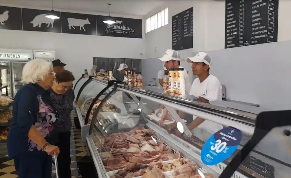 “Carnes San Ramón” inauguró sucursal en Rivadavia y Maipú