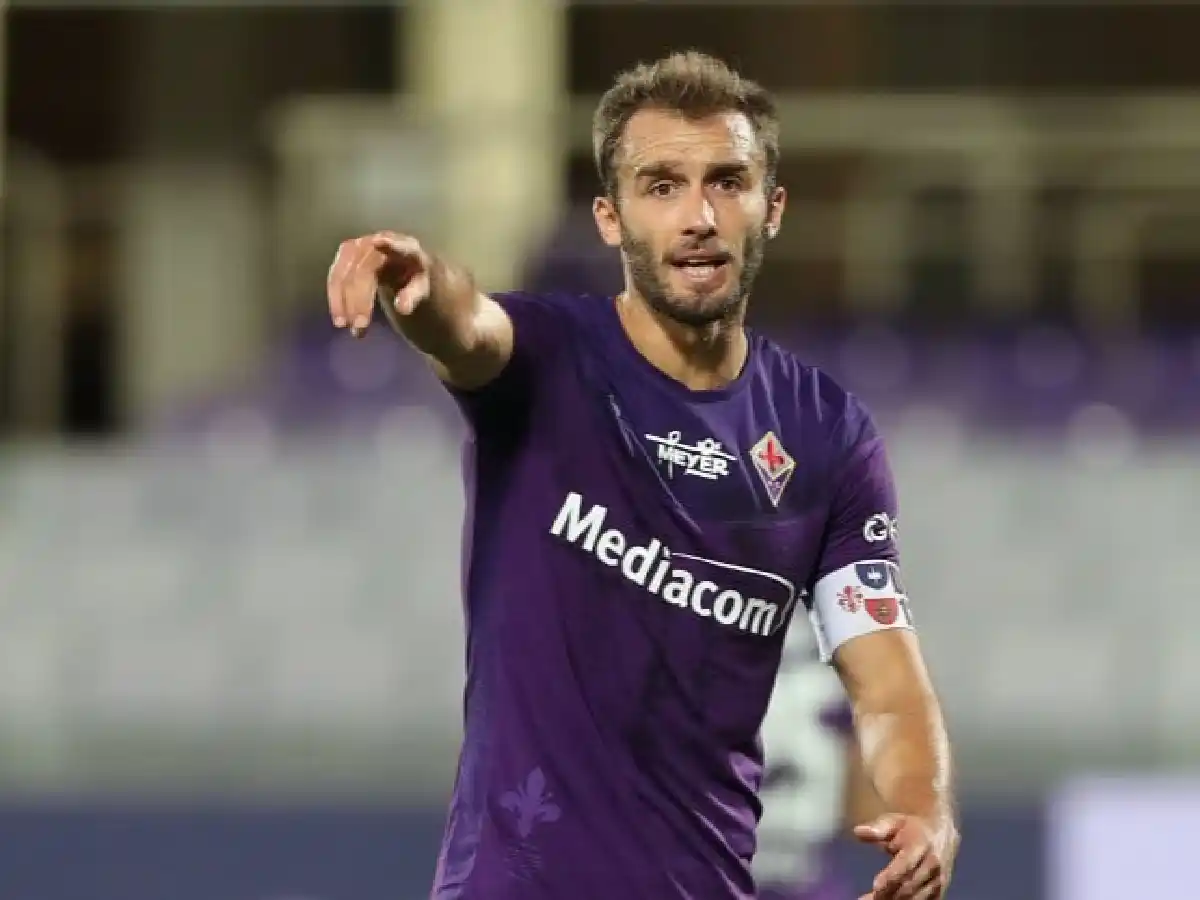 Fiorentina, con Pezzella, empató con Genoa en la última jugada