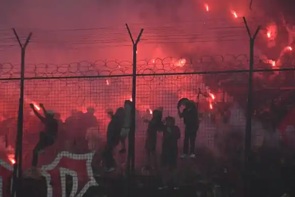 Video: el imponente recibimiento de la hinchada de Newell’s en la previa al clásico rosarino