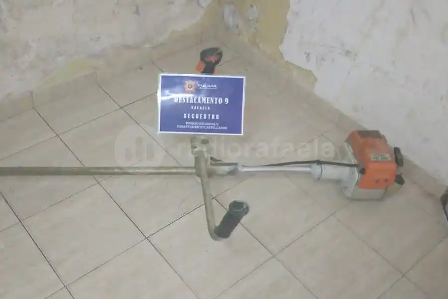 Un despistado con suerte: perdió su motoguadaña, la encontró la policía y la pudo recuperar