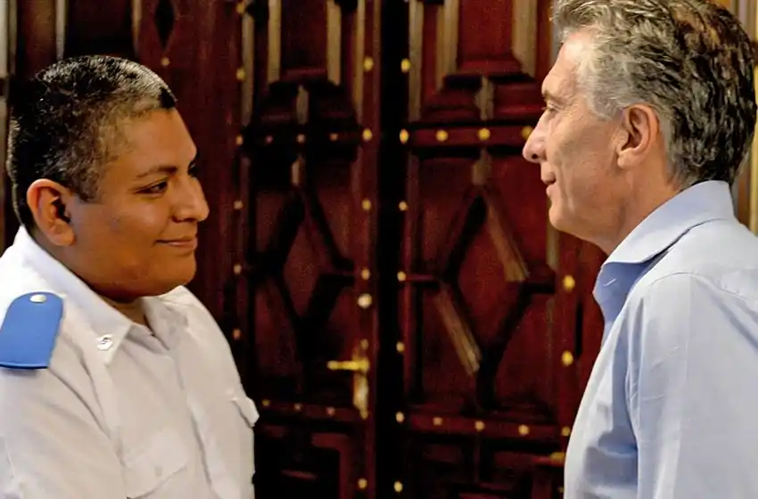 Mauricio Macri a Chocobar: «Estoy orgulloso de que haya un policía como vos»