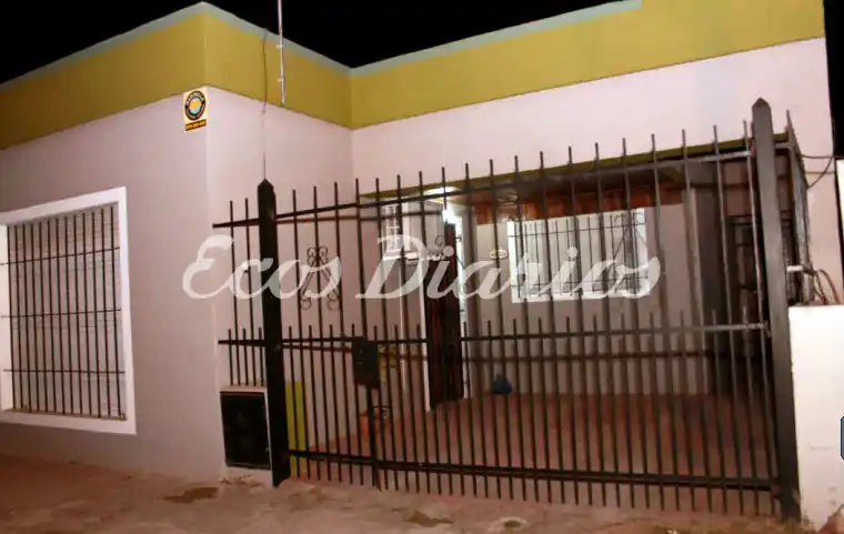 Una familia se encuentra de viaje y boqueteros robaron en la vivienda