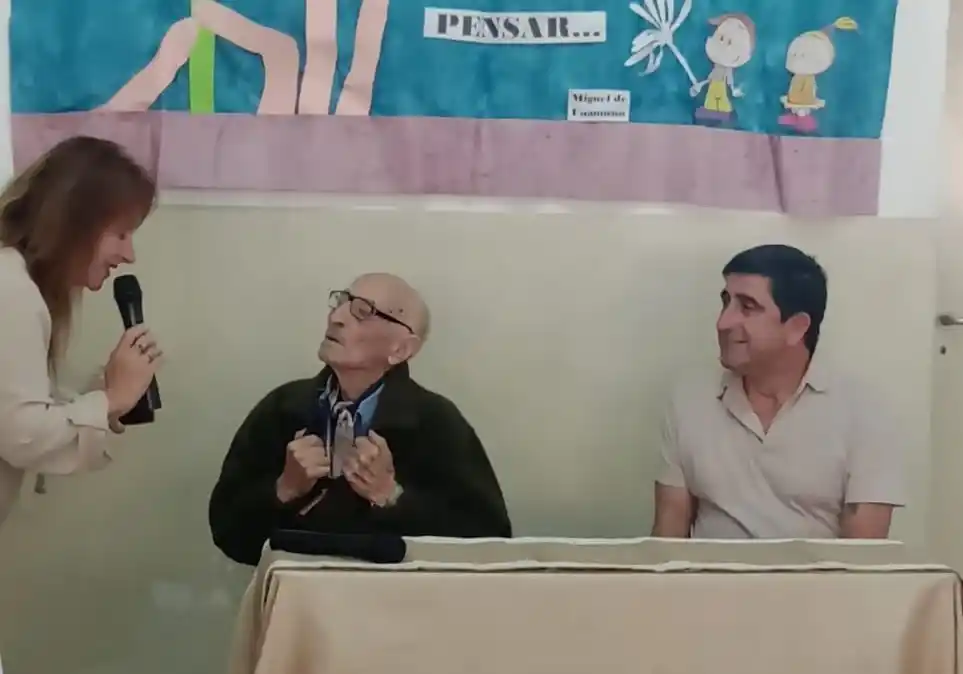 Cocho Borges, centenario ex alumno, revive la historia de Comandante Giribone en la Escuela Primaria 27