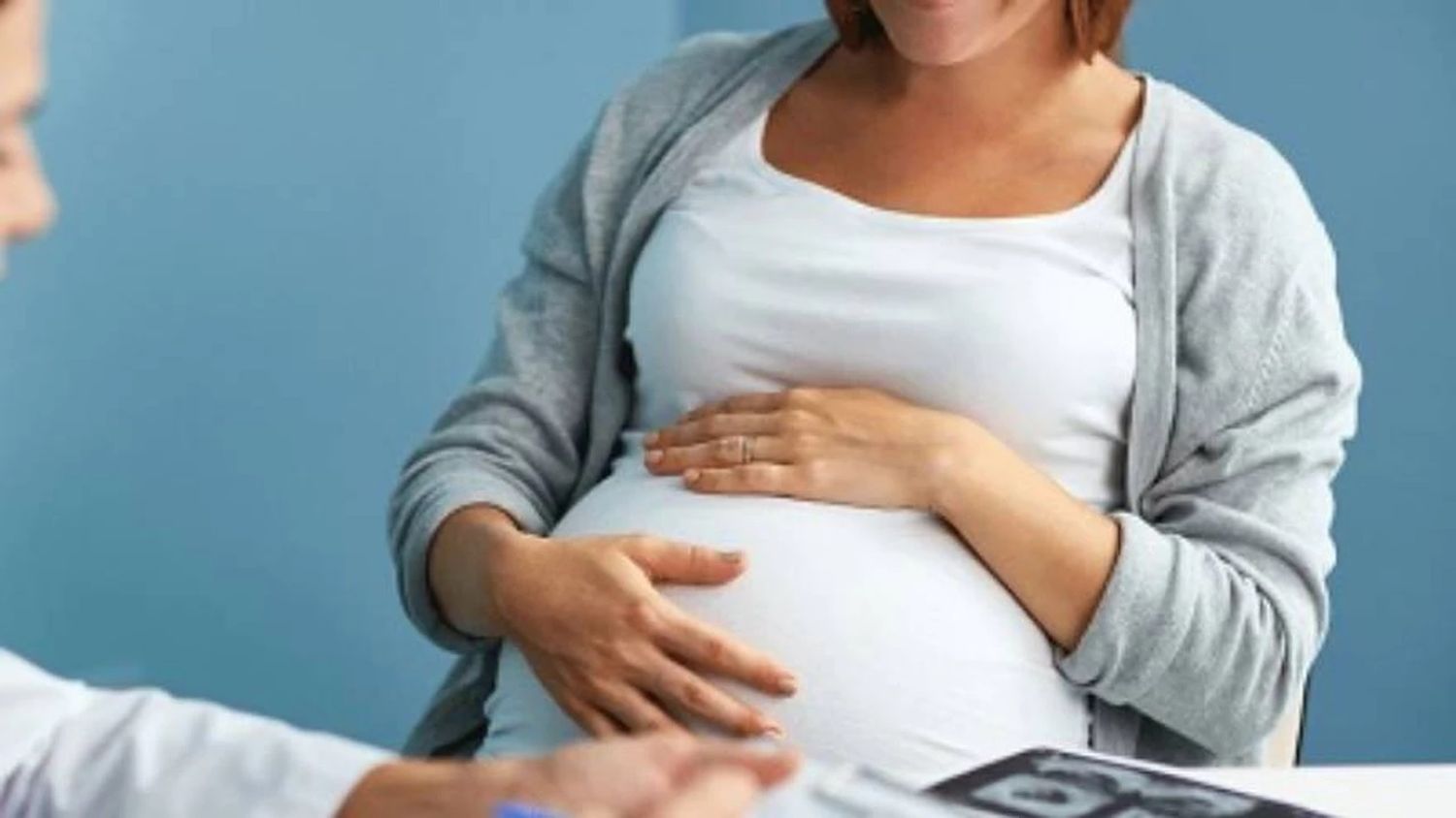 La vacuna para personas gestantes está disponible en el país.