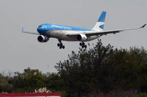 Coronavirus: llegó el segundo vuelo desde China con más de 700 mil vacunas Sinopharm