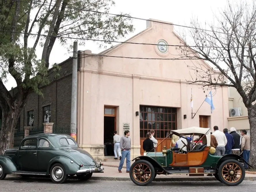 A las 19 se realiza la conferencia de prensa de presentación del Rally Centenario de autos antigüos.