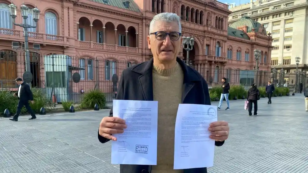 El intendente de Villa Gesell, Gustavo Barrera, presentó el reclamo formal ante el Gobierno nacional.