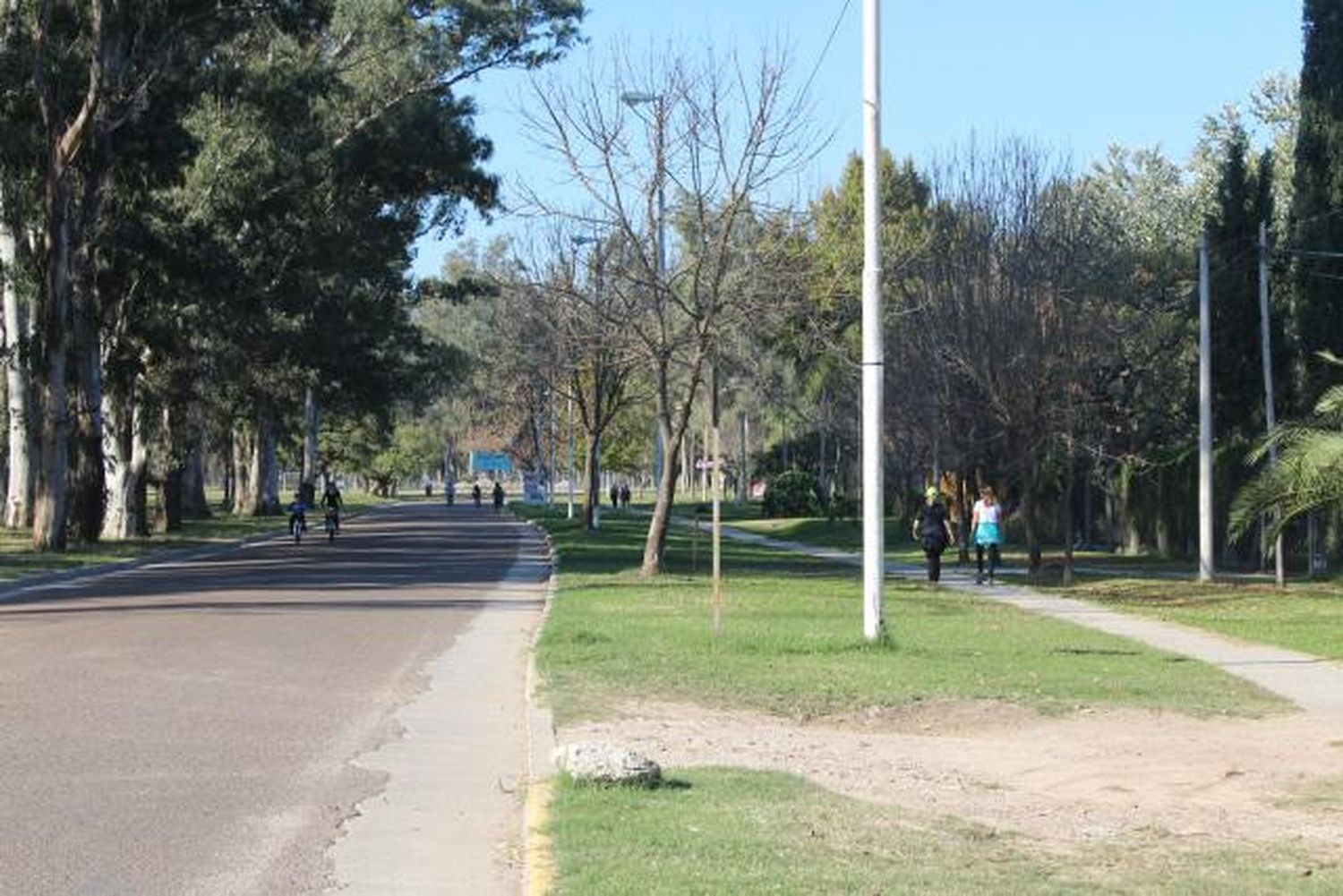 Tras la habilitación, numerosos vecinos practicaron deportes individuales
