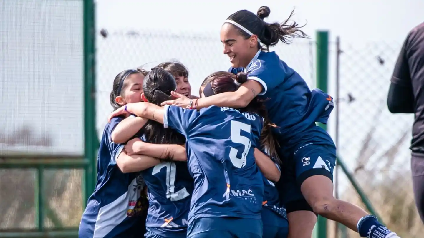 El festejo de gol de Alvarado ante Aldosivi (Foto: Club Alvarado)
