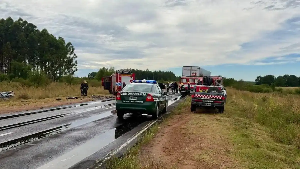 Siniestro fatal en la ruta que une a Gualeguaychú con Fray Bentos: hay dos fallecidos
