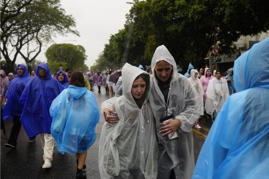Crisis nerviosas, hipotermia y ambulancias: lo que dejó la cancelación del show de Taylor Swift