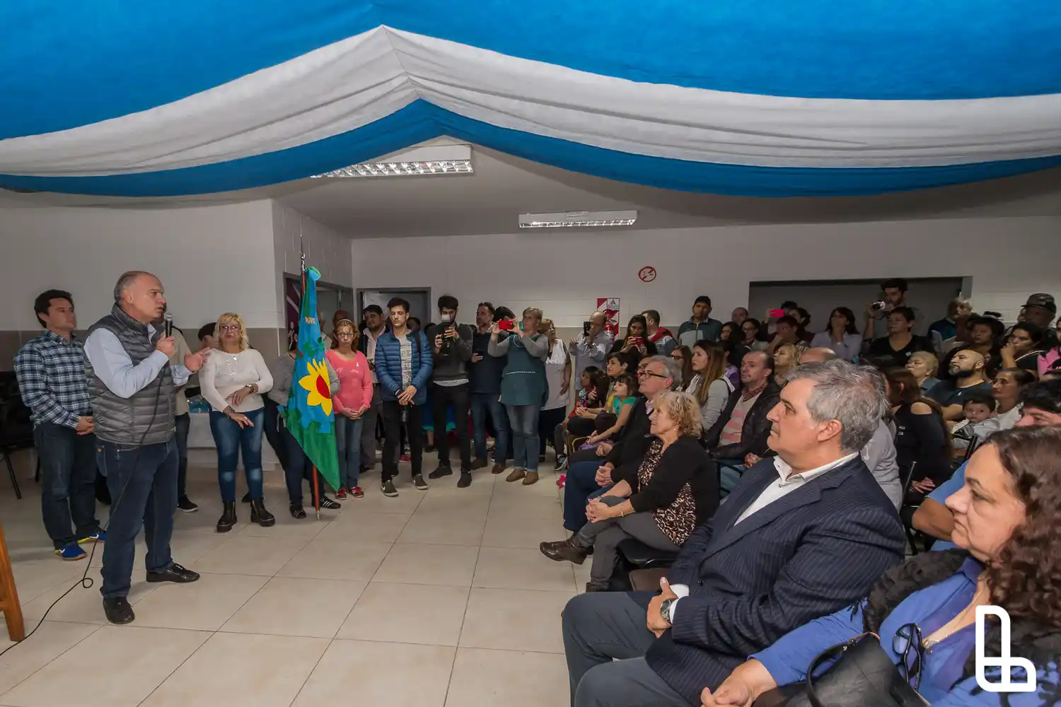 Grindetti y Sánchez Zinny festejaron el 25 de Mayo con escuelas de adultos en Monte Chingolo
