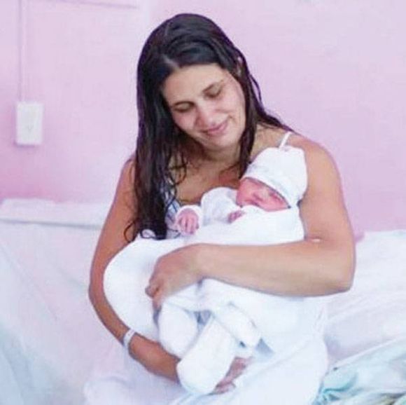 Nació una séptima hija mujer en Bariloche y será ahijada del Presidente
