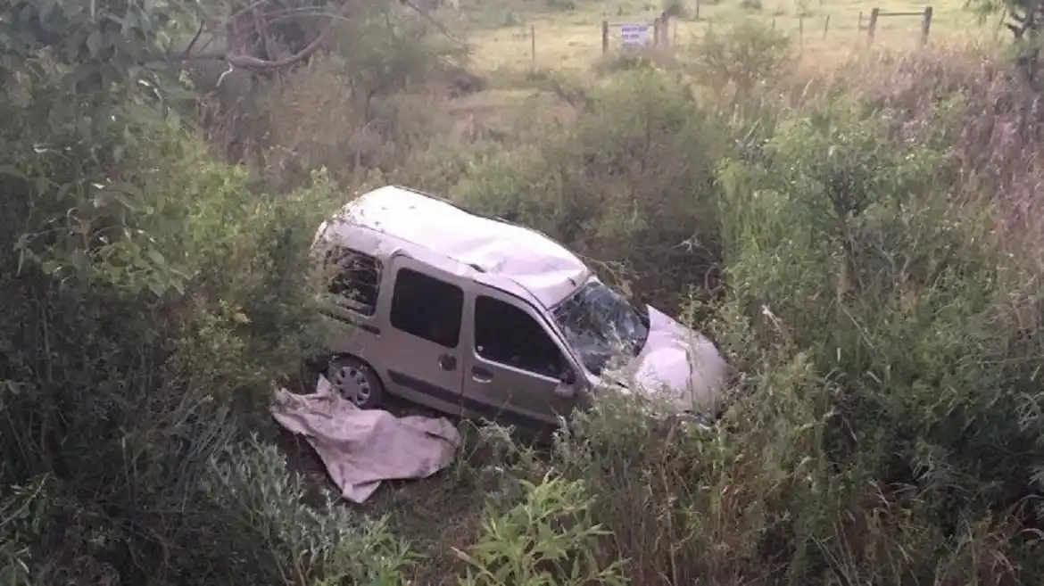 Un trabajador municipal de Ibicuy murió tras despistar con su camioneta