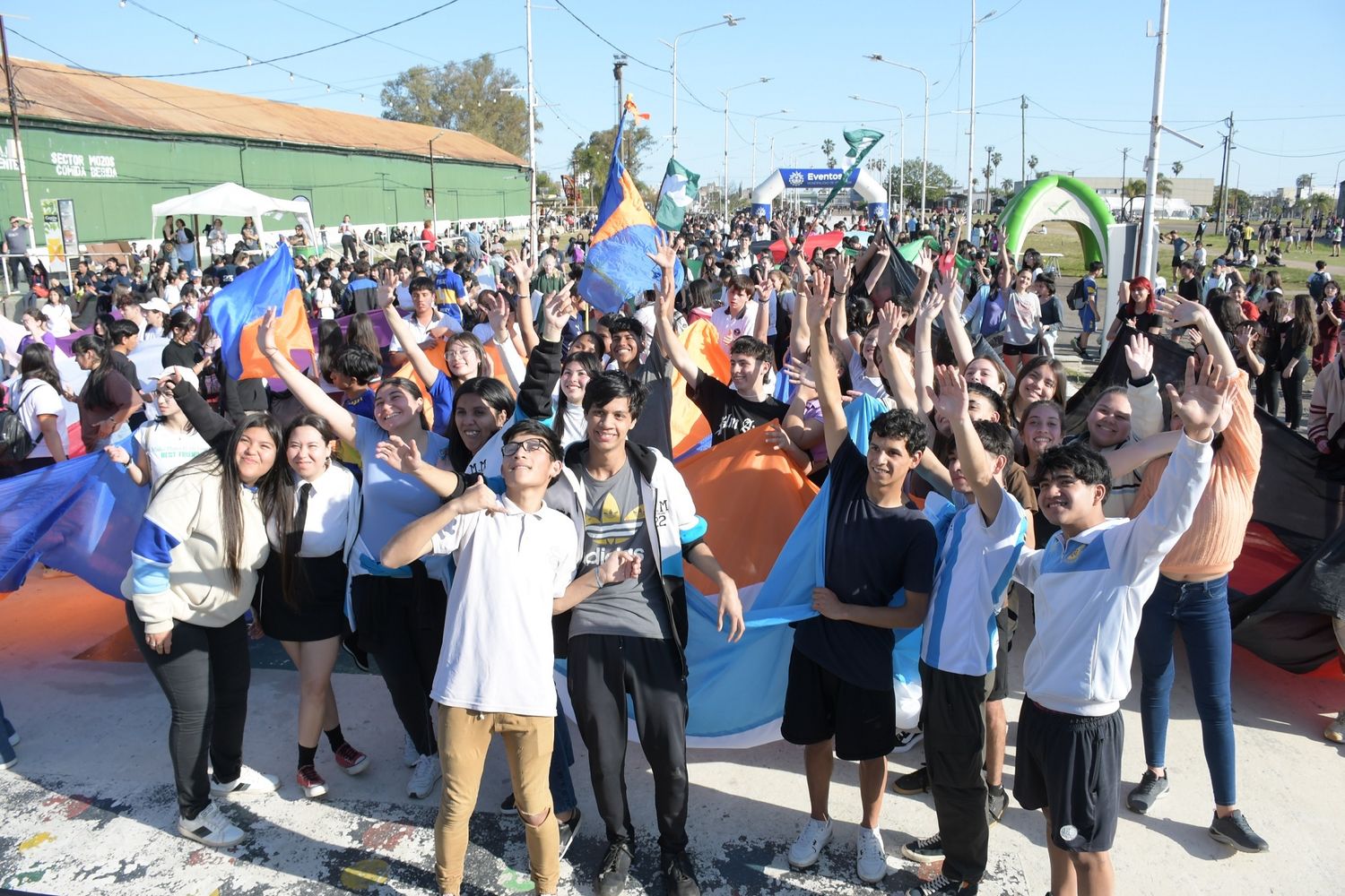 Más de 7000 estudiantes fueron parte de la Maratón de ECU