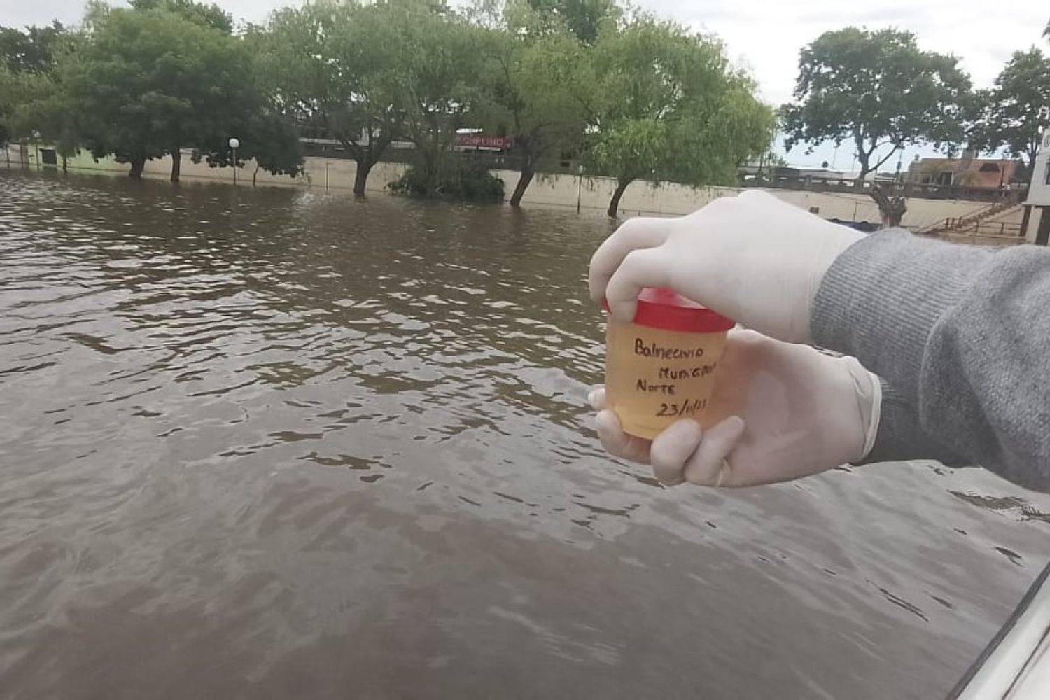 La Municipalidad inició el monitoreo ambiental de los ríos Gualeguaychú y Uruguay