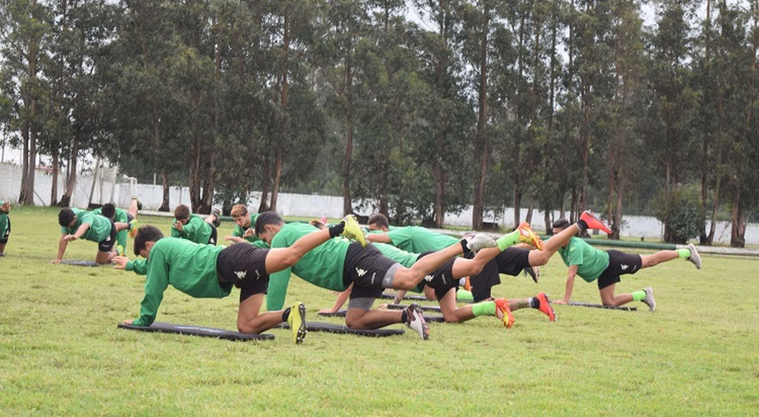 Kimberley ya se entrena con la mira en la Copa Argentina