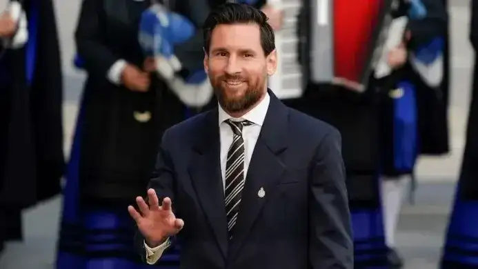 Lionel Messi va por su noveno Balón de Oro: horario y candidatos