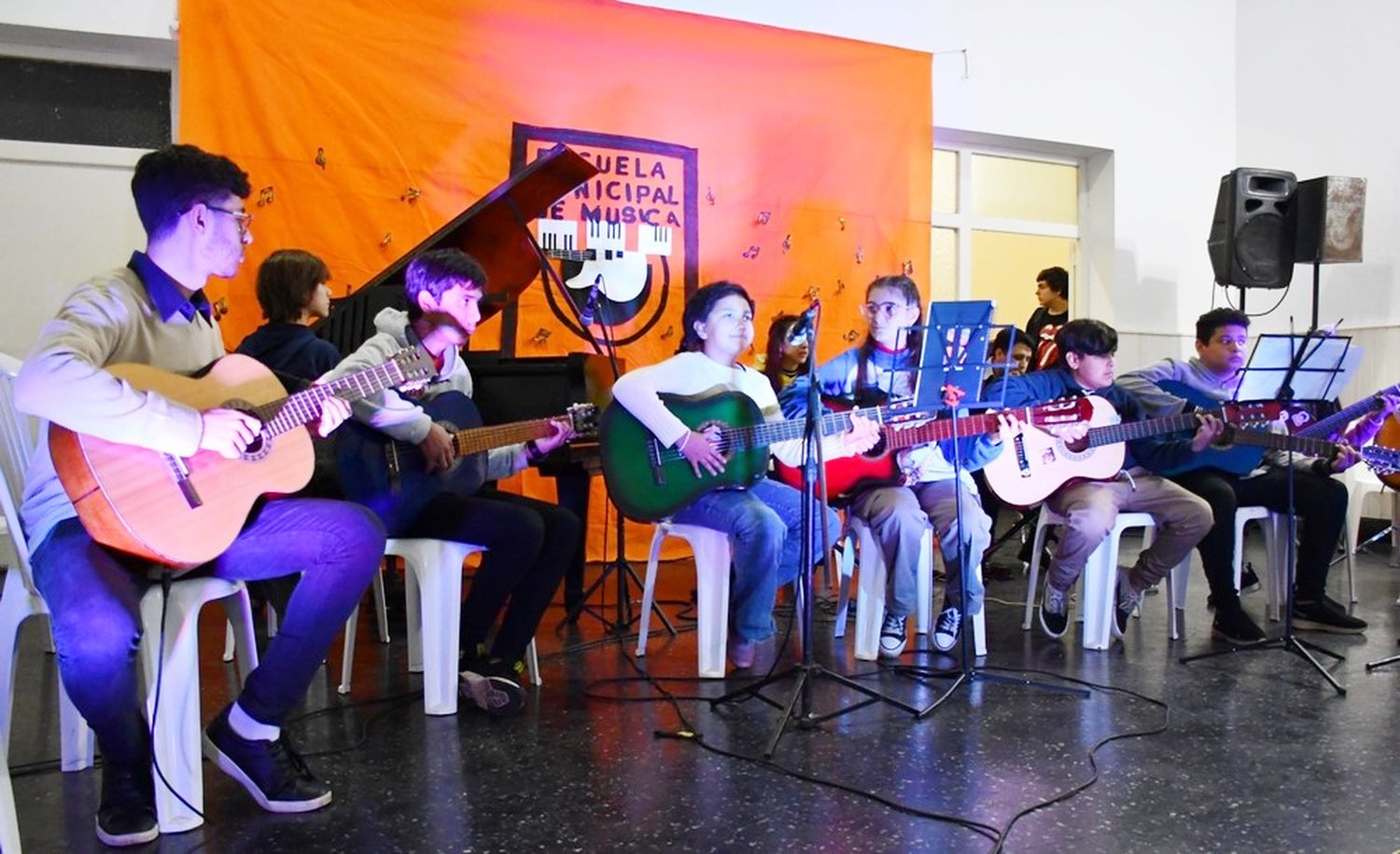 La Escuela Municipal de Música realizó su muestra semestral