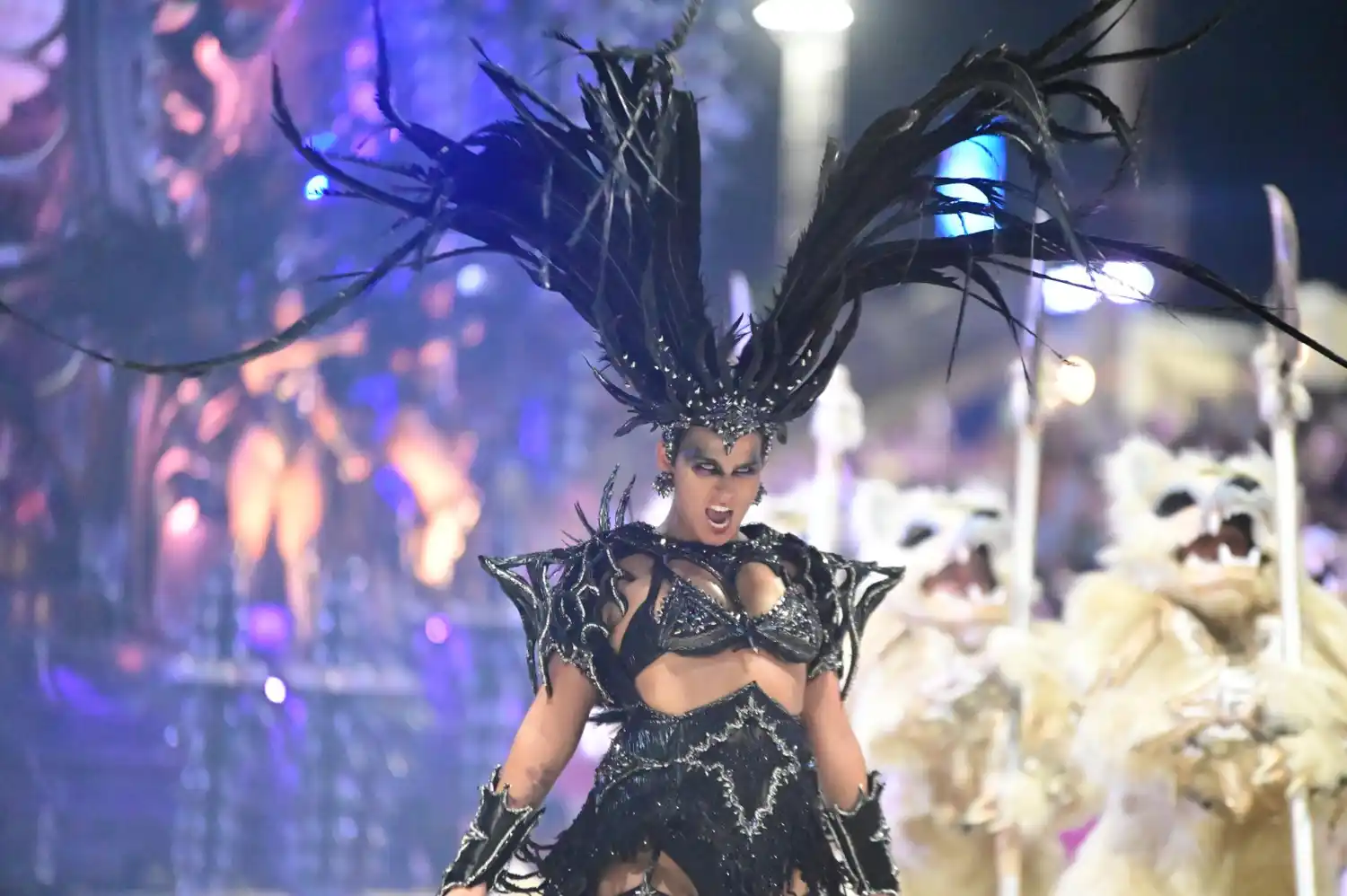 Juana Paredes: La actriz y bailarina que da vida a Eclipsia, una de las protagonistas de Kamarr