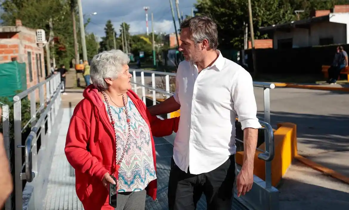 Achával: “Seguimos escuchando a los vecinos para transformar los barrios”