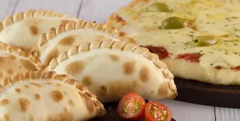 Llega la Noche de la Pizza y Empanada a la provincia de Buenos Aires: ¿Cuáles son las promociones?