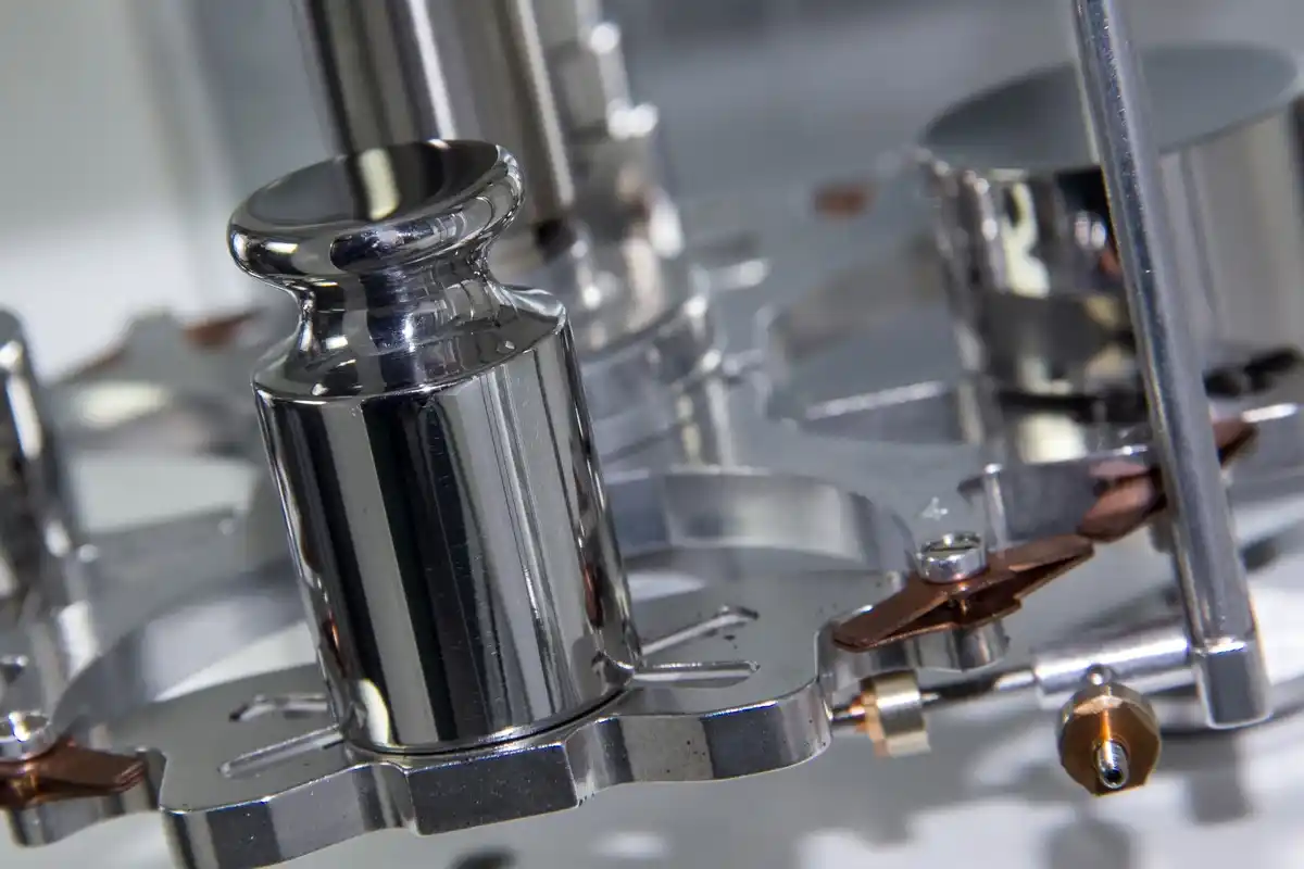 Cómo funciona el nuevo sistema que redefine el peso tal y como lo conocíamos