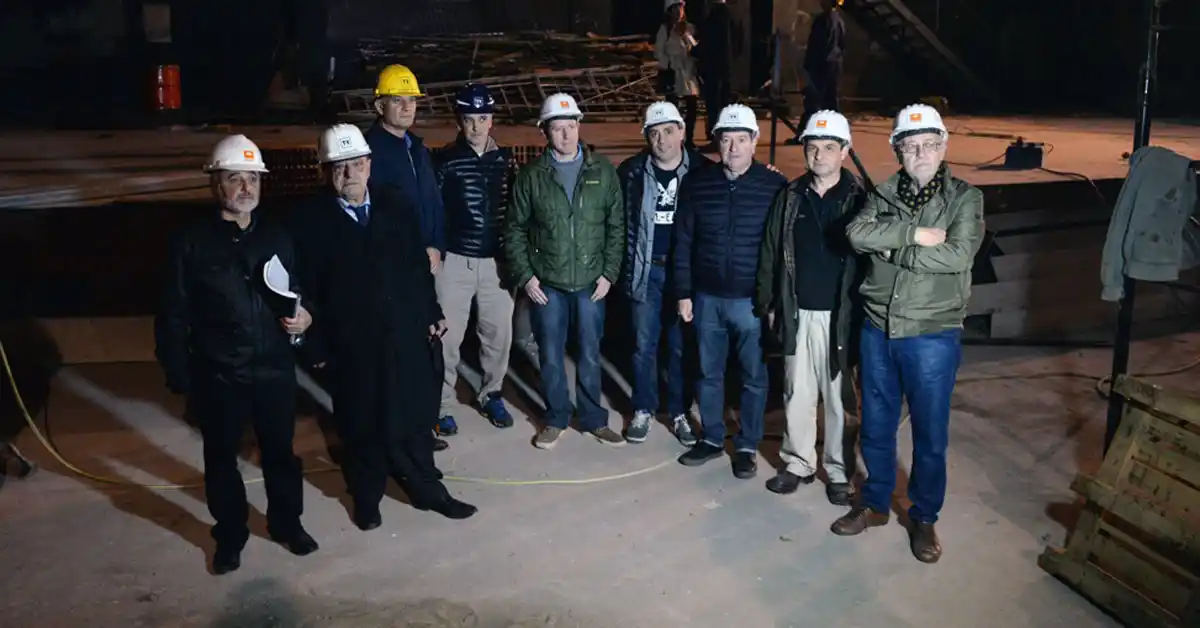 Arroyo recorrió las obras de remodelación del Teatro Tronador