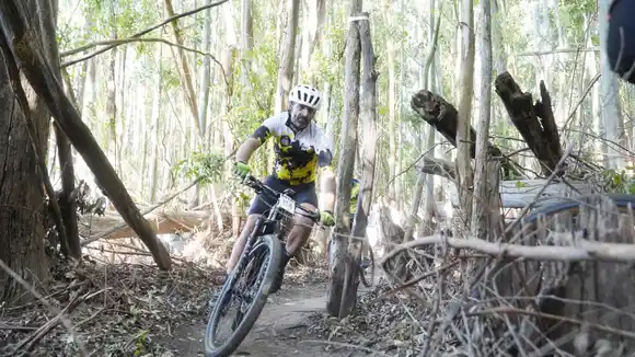 Mountain bike: Cabrera y Müller se adueñaron de la apertura del año en Península Soler