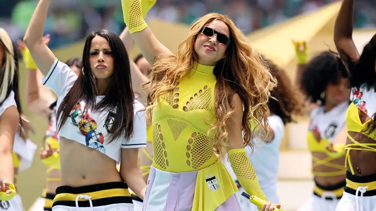 La ceremonia inaugural se realizó en el Estadio Azteca, estuvo protagonizada por Shakira, ante más de 83.000 espectadores.