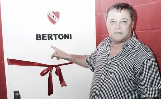 Abusos en inferiores de Independiente: El exjugador Bertoni será citado a declarar para dar información