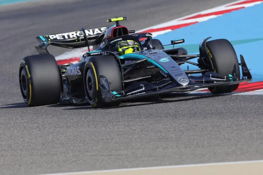 Mercedes dominó los ensayos libres en el GP de Bahrein