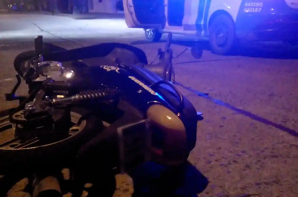 Intentaron robar una moto, pero los atraparon antes de tiempo: una mujer quedó aprehendida