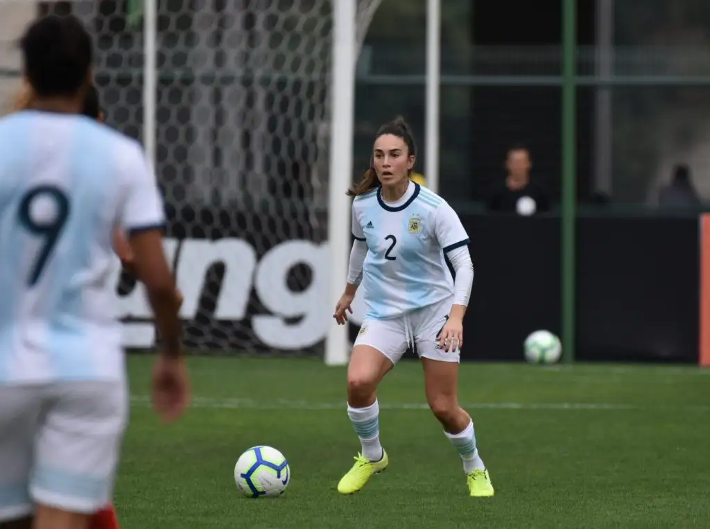 Dos derrotas argentinas, con Barroso como titular
