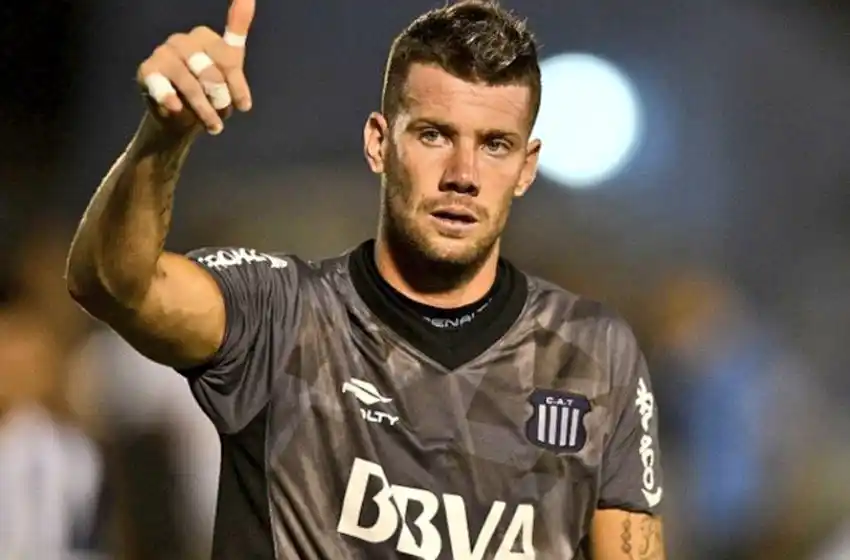 Se lesionó Armani y convocaron a Guido Herrera