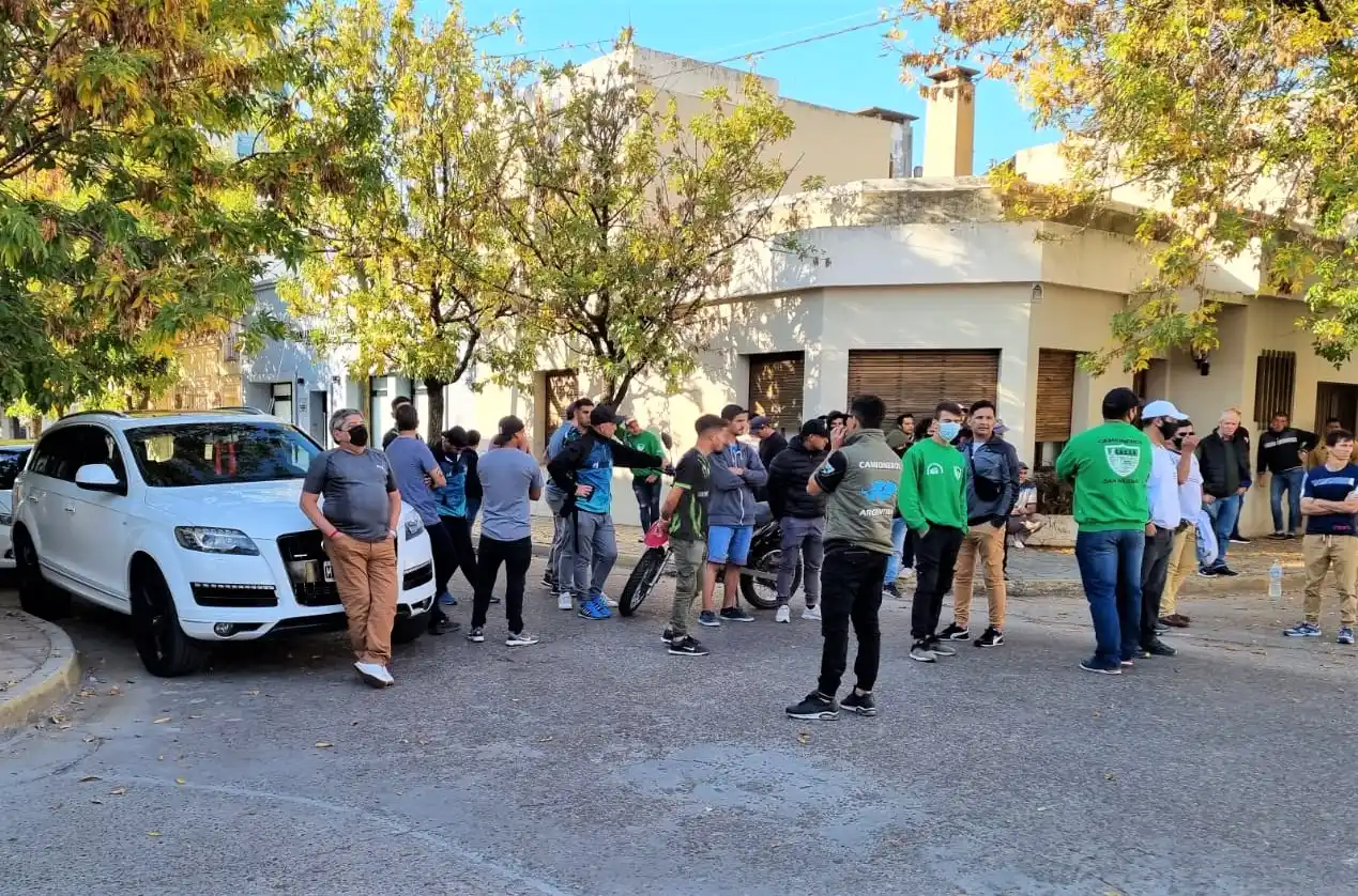 Fopea exigió “garantías” para los periodistas y que Camioneros “sancione a los violentos”